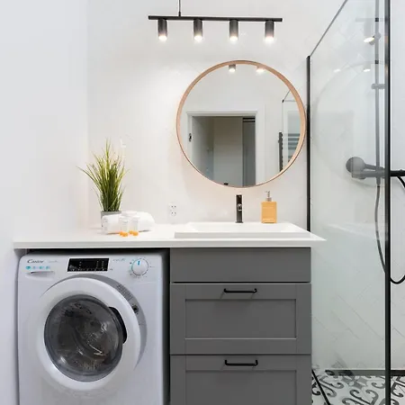 아파트 Baltic Nomad Bastion Walowa Old Town By Renters *